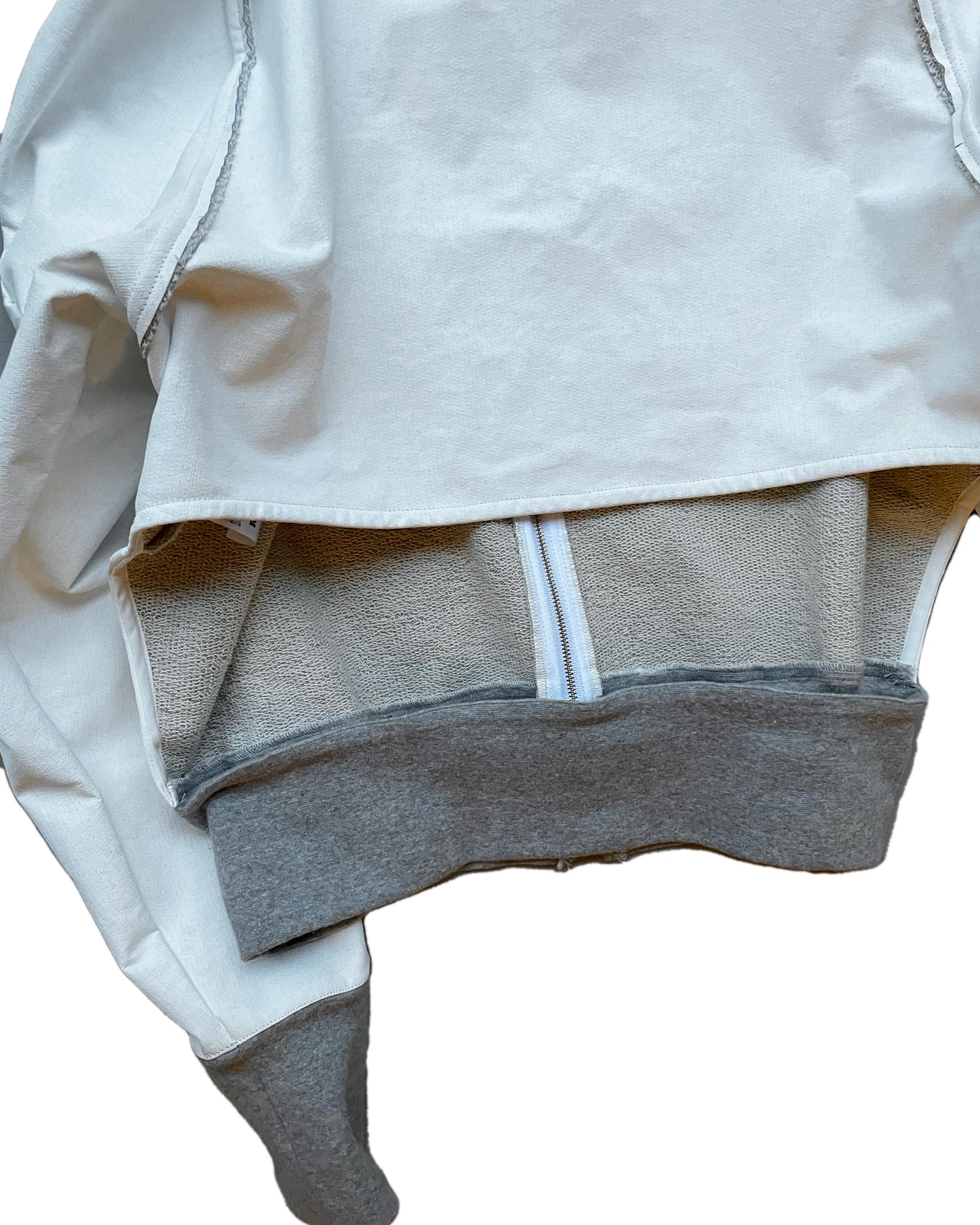 RANDY - AW23-RCS02 / Anywhere - White x Grey